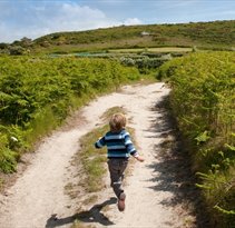 Plan your visit Boy on Bryher 